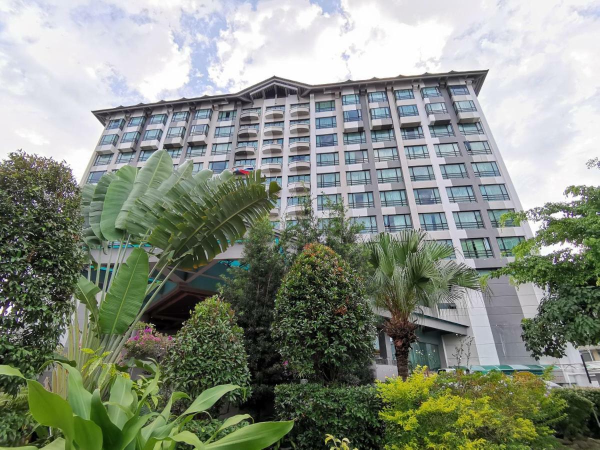 Sabah Oriental Hotel Kota Kinabalu Exterior photo