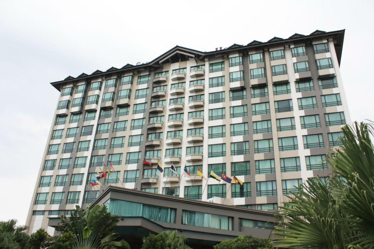 Sabah Oriental Hotel Kota Kinabalu Exterior photo