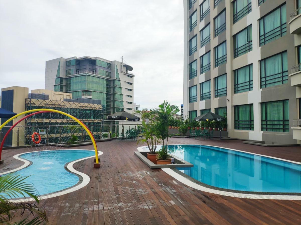 Sabah Oriental Hotel Kota Kinabalu Exterior photo