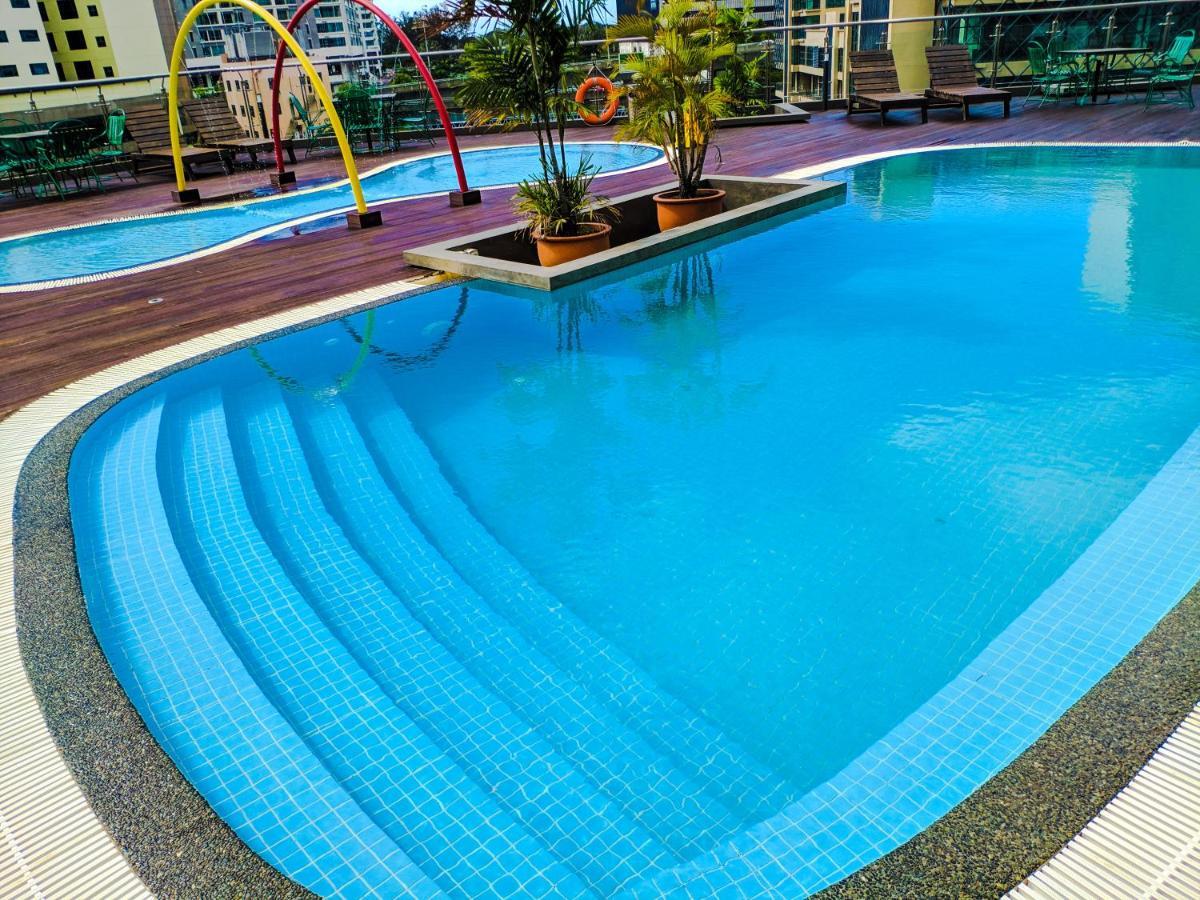 Sabah Oriental Hotel Kota Kinabalu Exterior photo