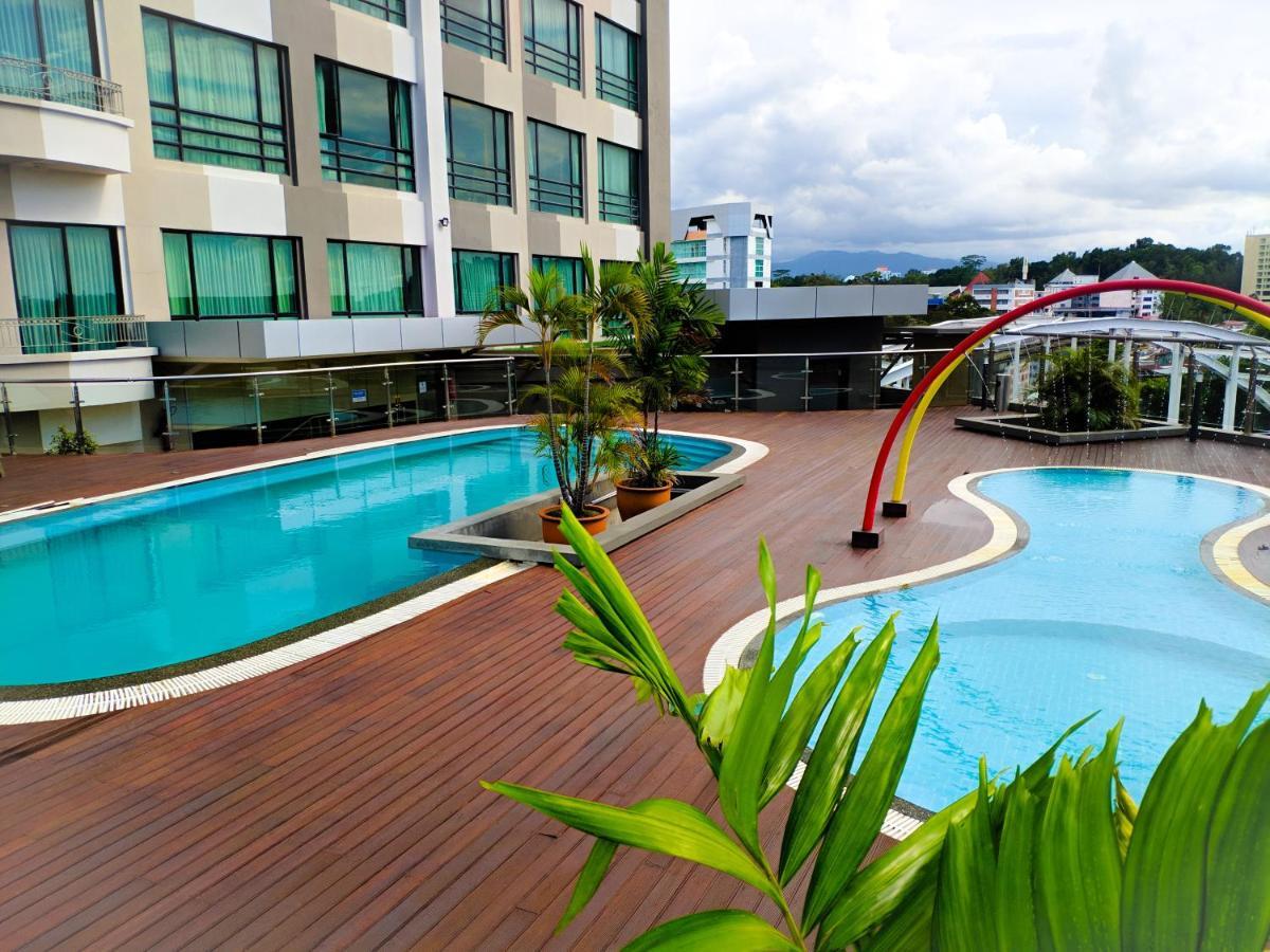 Sabah Oriental Hotel Kota Kinabalu Exterior photo